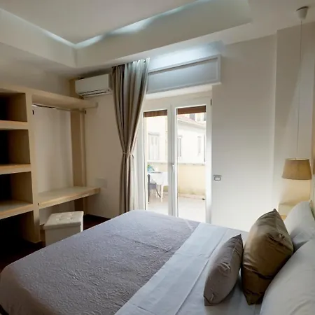 360 Hospitality 3* 萨莱诺