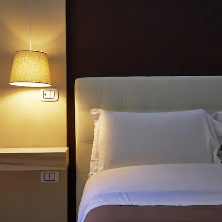360 Hospitality 3* 萨莱诺